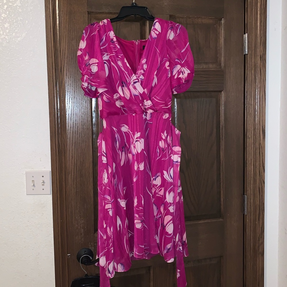 🔥 DKNY dress Floral Shimmer Raspberry color